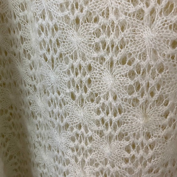 Vintage Arden B Crochet Cold Shoulder Top Size Large - Picture 10 of 10